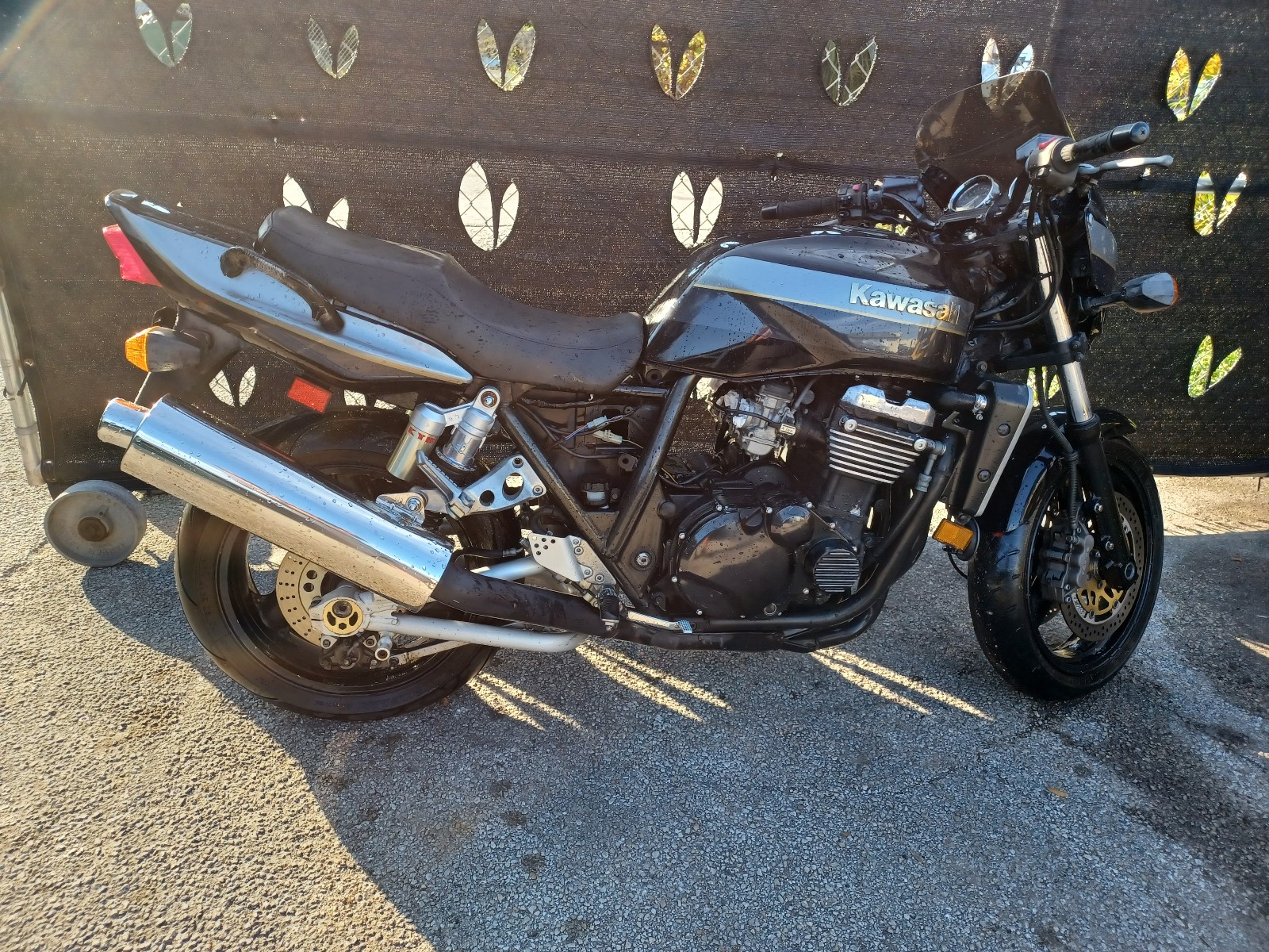 ここあ 97-00 ZRX1100 INCOMPLETE VALVE KIT VALVES BUCKETS HEAD SHIMS
